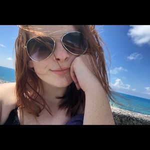 Meet your Posher, Jillian